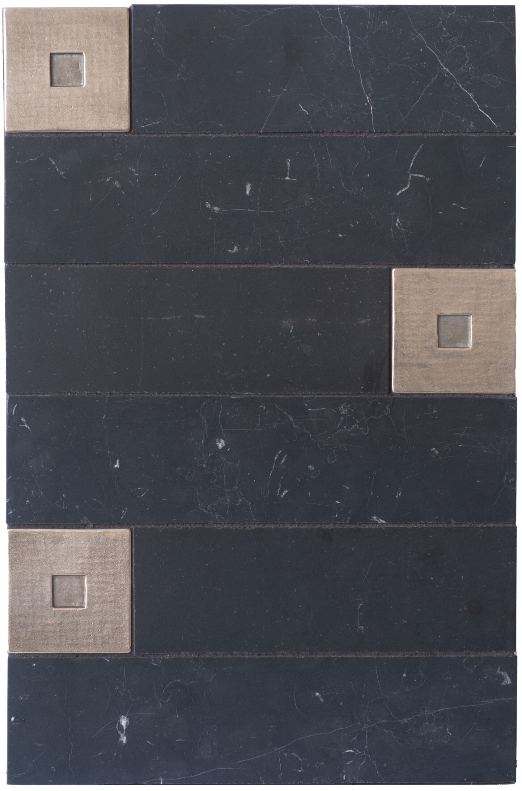 Square 3x3 in White Bronze with black marble